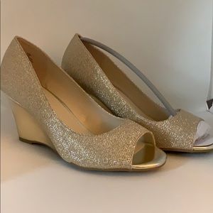 Gold wedge heel